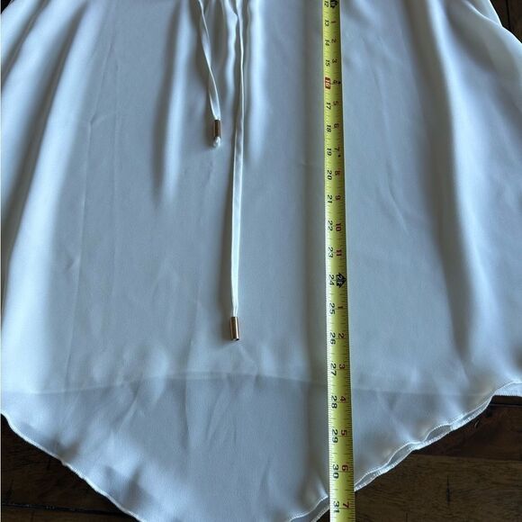 The Pyramid Collection White Long Sleeve Tie Front Blouse Size Large - Picture 2 of 8